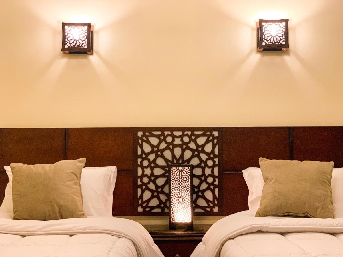 Oscar Pyramids View Hotel Nazlet el-Sisi ภายนอก รูปภาพ